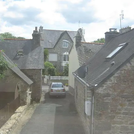 Ti Yvon Holiday home Plouguernevel