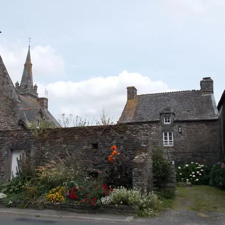 Ti Yvon Holiday home Plouguernevel
